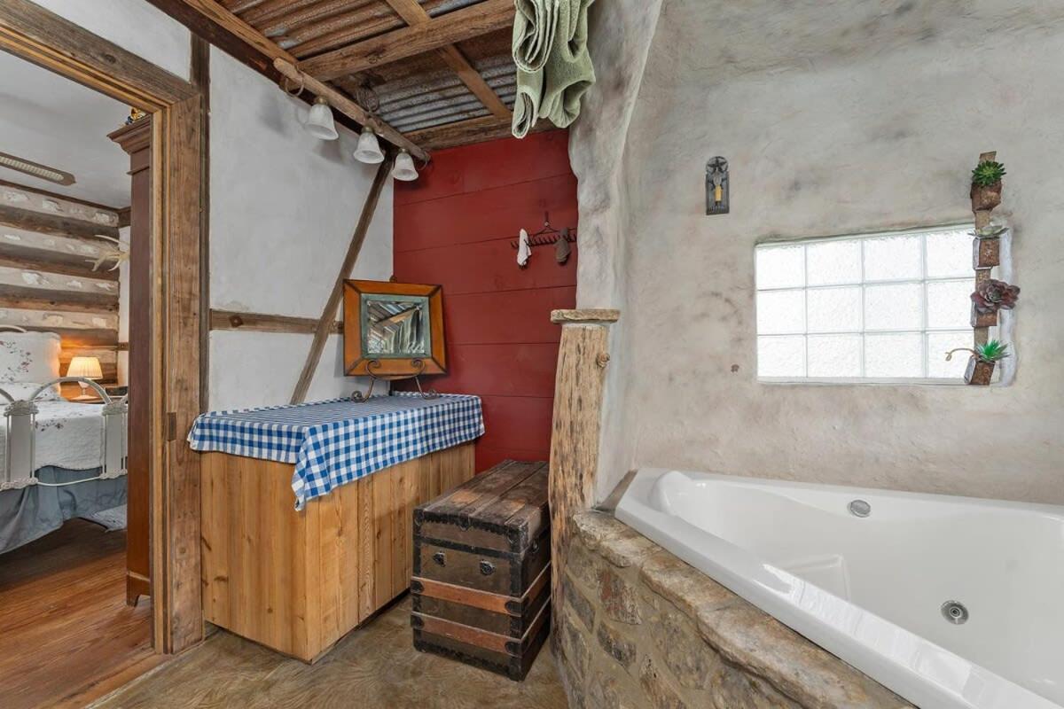 Das Eck Haus - Cozy Cabin Getaway เฟรเดอริกส์เบิร์ก ภายนอก รูปภาพ