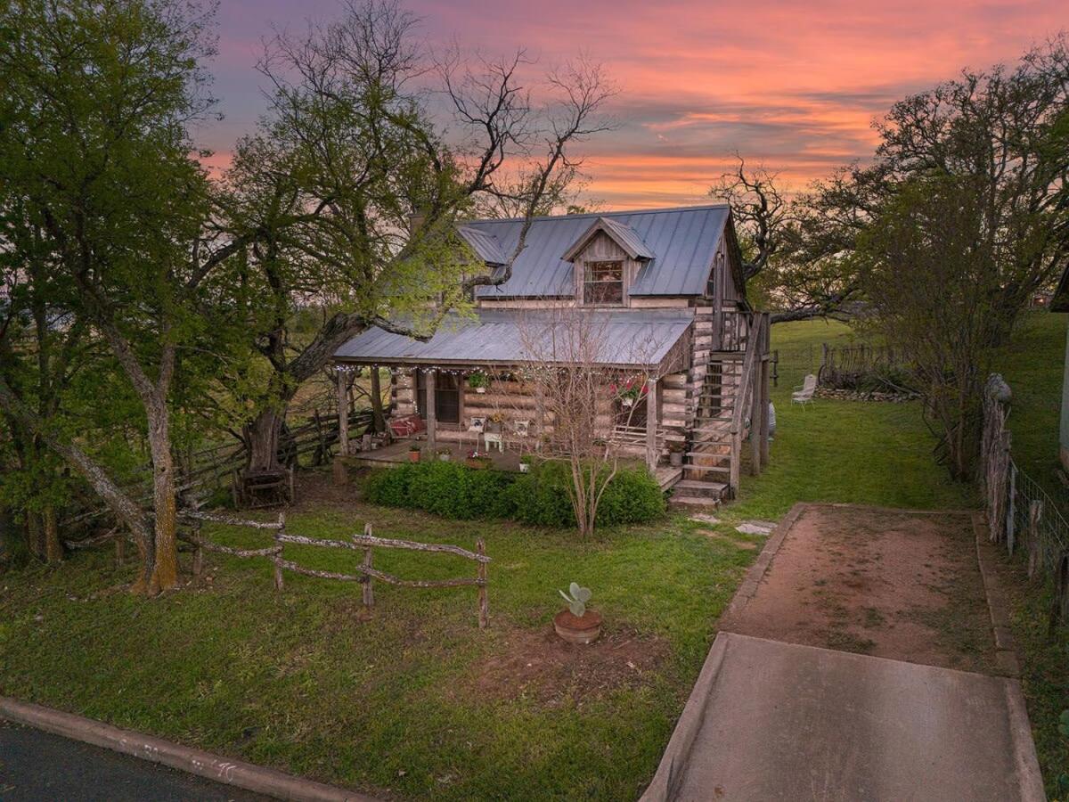 Das Eck Haus - Cozy Cabin Getaway เฟรเดอริกส์เบิร์ก ภายนอก รูปภาพ