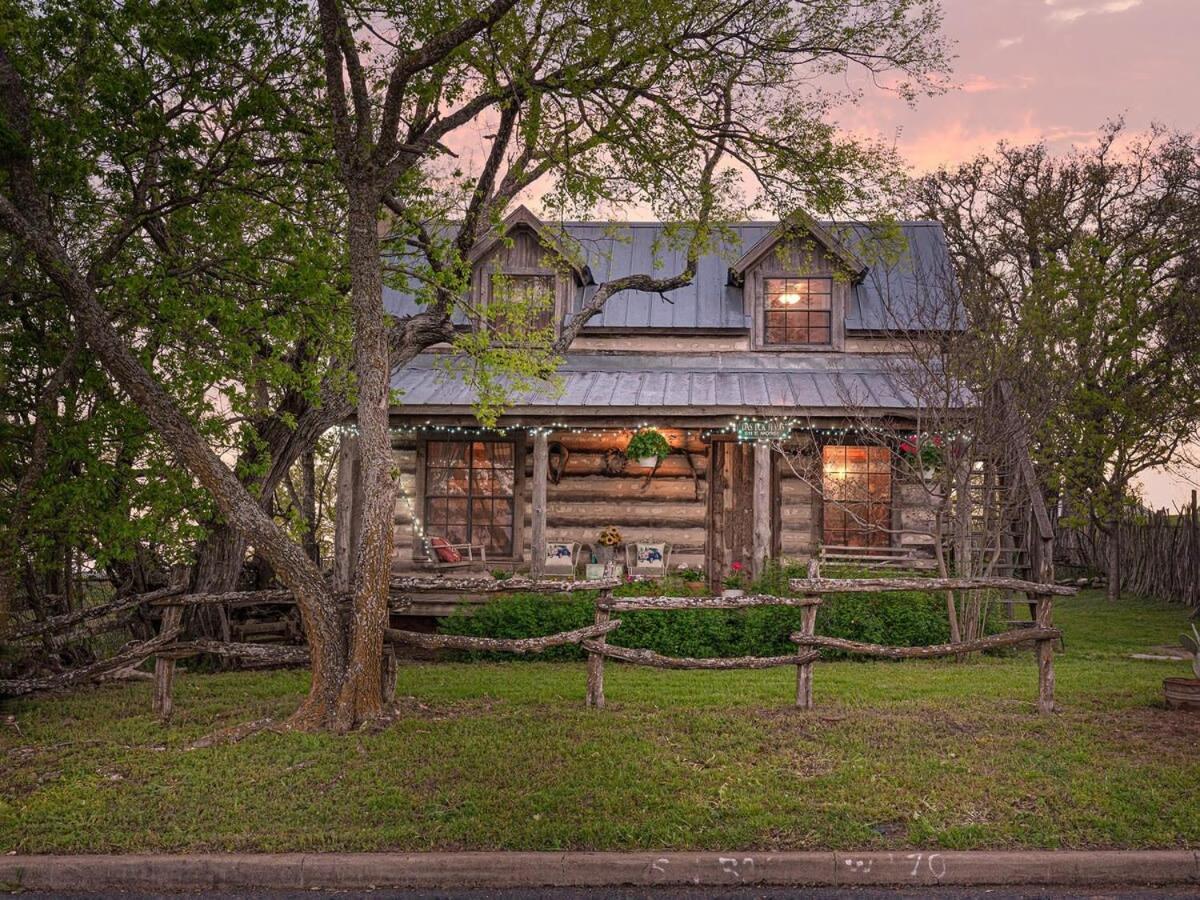Das Eck Haus - Cozy Cabin Getaway เฟรเดอริกส์เบิร์ก ภายนอก รูปภาพ